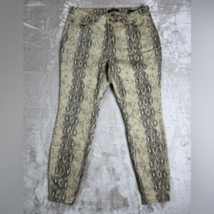 Judy‎ Blue Jeans Size 14 W Skinny Fit SnakeSkin Ankle Jeans Women